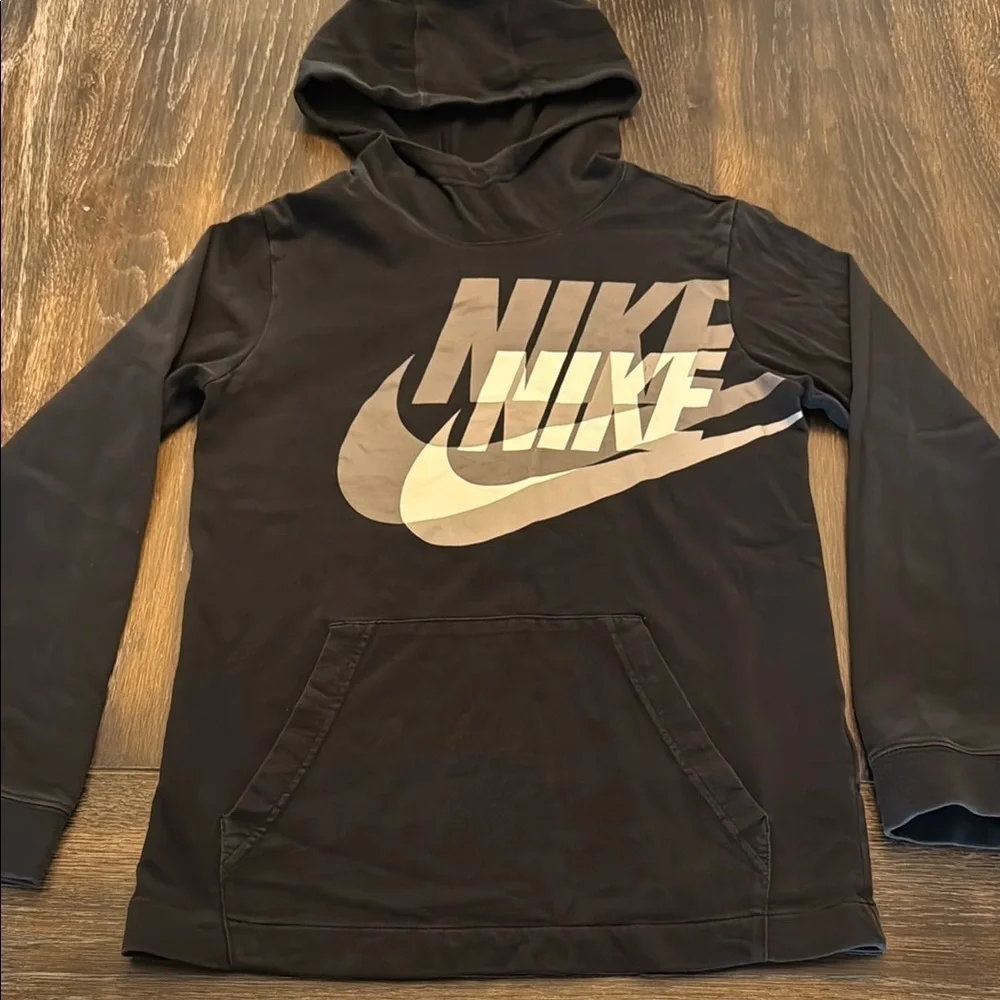 Nike Black Shirt Hoodie size Large Youth